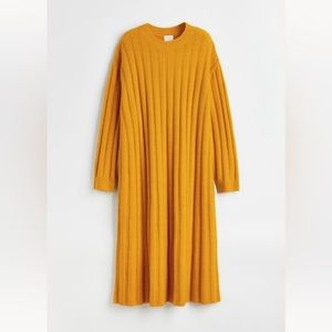 H&M Rib-knit Dress in Yellow
